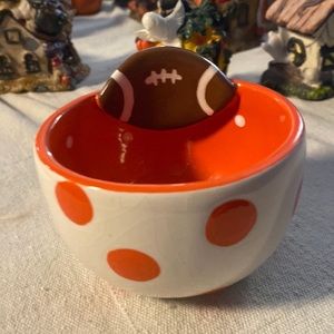 Super Cute! Coton Colors bowl. 4” diameter. No cracks/chips. Normal glaze wear.